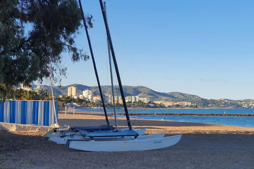 Incredible Seafront With Sunrise And Sunset Views Apartamento Benicàssim Exterior foto